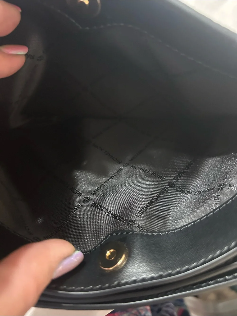 Michael Kors compact pebbled